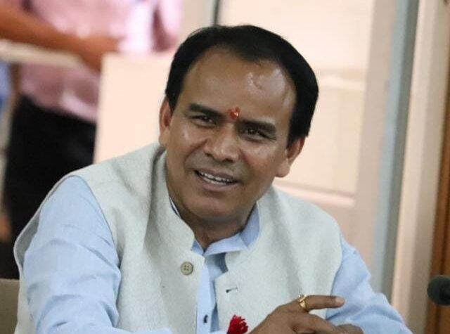 स्वास्थ्य विभाग को मिले 45 विशेषज्ञ चिकित्सक – डॉ. धन सिंह रावत